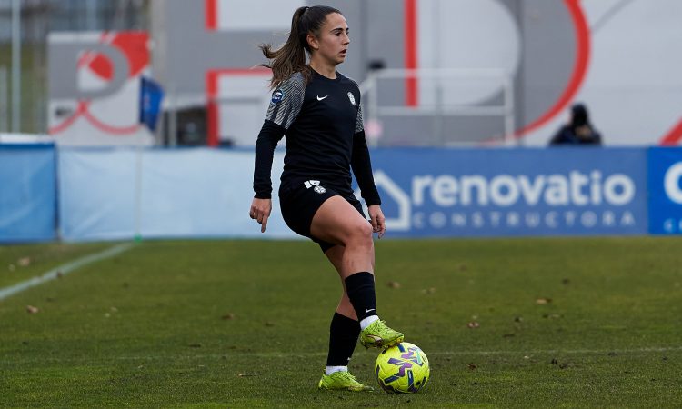 Itziar Pinillos Madrid CFF vs FC Levante Badalona