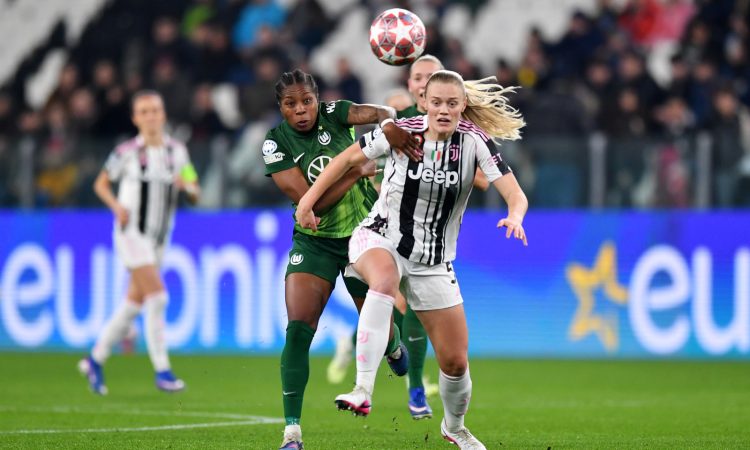 TURIN, ITALY - FEBRUARY 19: Lineth Beerensteyn of VfL Wolfsburg battles for possession with Mathilde Harviken of Juventus during the UEFA Women's Champions League 2025/26 KO play-offs Second Leg match between Juventus and VfL Wolfsburg at Juventus Stadium on February 19, 2026 in Turin, Italy. (Photo by Valerio Pennicino - UEFA/UEFA via Getty Images)