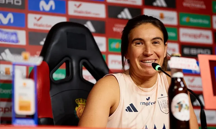 Mariona Caldentey rueda prensa España-Inglaterra