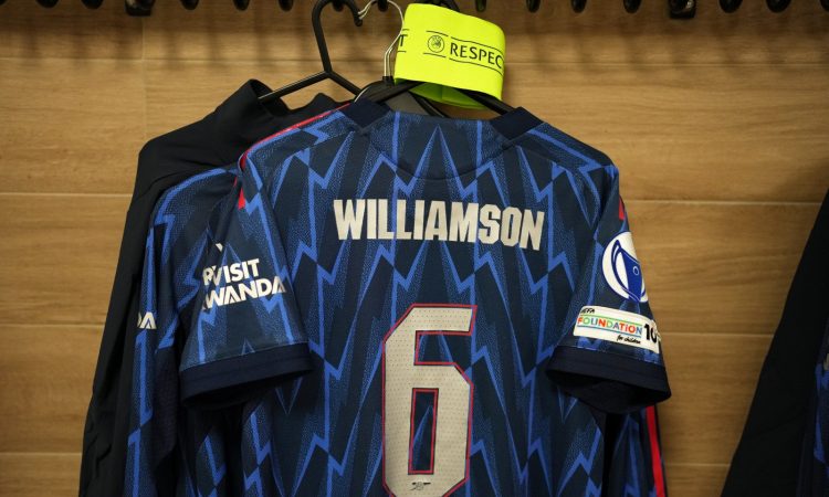 match shirt of Leah Williamson Arsenal Women FC - UEFA Women's Champions League 2025/26 KO play-offs First Leg