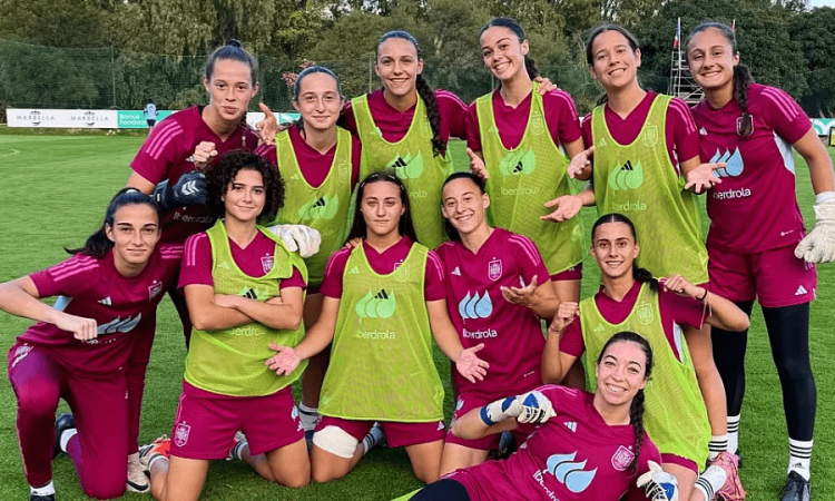 La selección española femenina sub-17