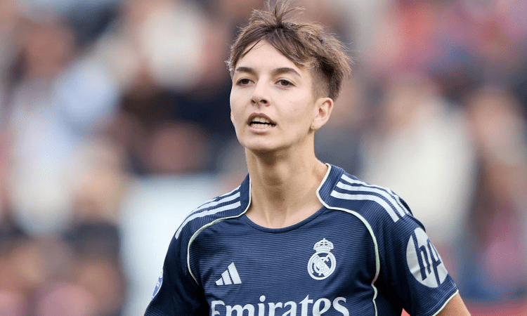 Pau Comendador Granada 0-3 Real Madrid Liga F