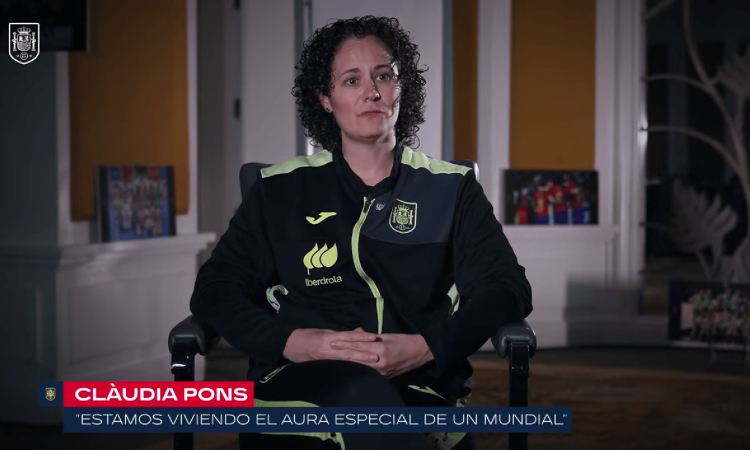 Claudia Pons entrenadora de la selección española femenina de futsal