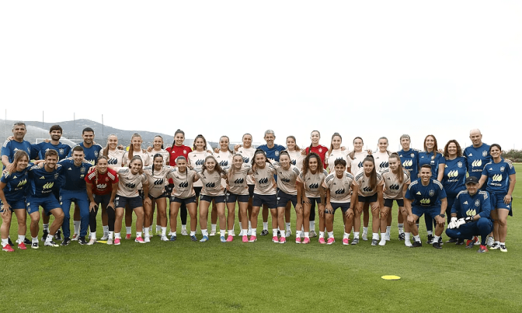 La Sub-19 concentra a 24 jugadoras antes de cerrar su lista para el Europeo