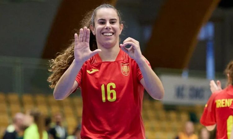 Irene Córdoba alcanza los cincuenta goles con la selección española de fútbol sala femenino